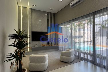 Casa &agrave; venda - 260m&sup2; - RESIDENCIAL EURO PARK