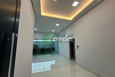 Casa &agrave; venda - 110m&sup2; - Jardim Cima