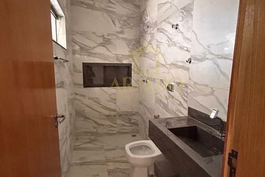 Casa &agrave; venda - 132m&sup2; - Jardim Azal&eacute;ia