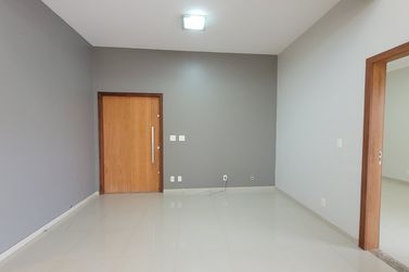 Casa &agrave; venda - 347m&sup2; - Zona VII