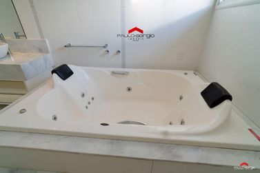 Sobrado &agrave; venda - 317m&sup2; - Condom&iacute;nio Ecoville
