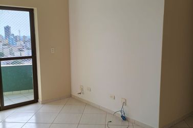 Apartamento para alugar - 89m&sup2; - ZONA I