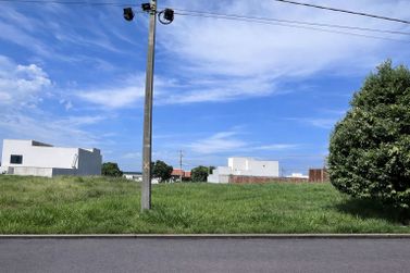Terreno &agrave; venda - 220m&sup2; - Parque Residencial Metropolitano