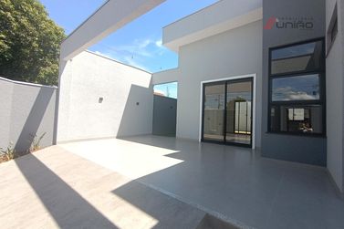 Casa &agrave; venda - 70m&sup2; - Jardim Caravelle