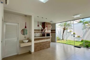 Casa &agrave; venda - 217m&sup2; - Rua Gaivota