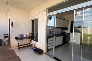 Casa &agrave; venda - 100m&sup2; - ZONA IV