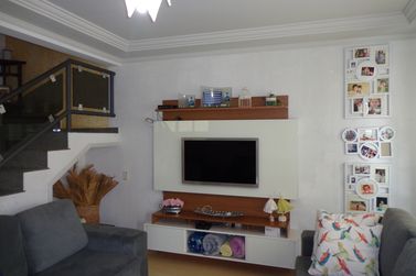 Sobrado &agrave; venda - 247m&sup2; - Zona 2