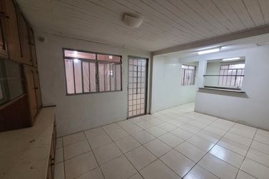 Casa para alugar - 324m&sup2; - Zona I