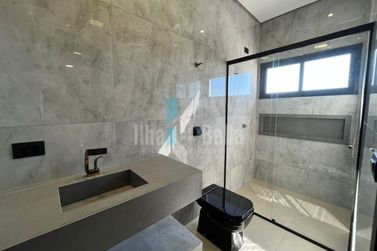 Sobrado &agrave; venda - 