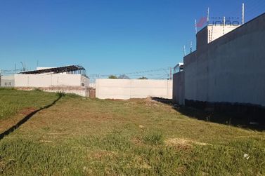 Terreno &agrave; venda - 184m&sup2; - Jardim Colorado