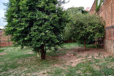 Casa &agrave; venda - 90m&sup2; - Zona VI