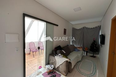 Casa &agrave; venda - 50m&sup2; - JARDIM PINHEIRINHO