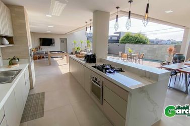 Casa &agrave; venda - ROYAL GARDEN