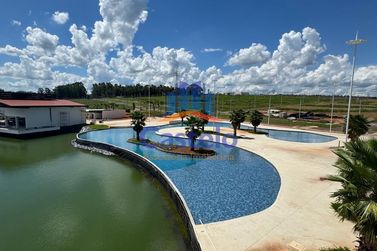 Terreno &agrave; venda - 280m&sup2; - Villa Serena Home Resort