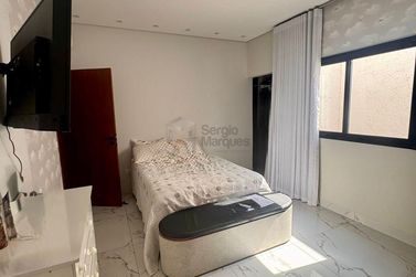 Casa para alugar - 400m&sup2; - Jardim Arauc&aacute;ria