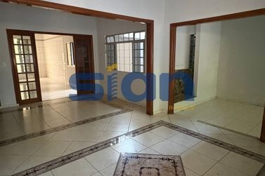 Casa para alugar - Zona I