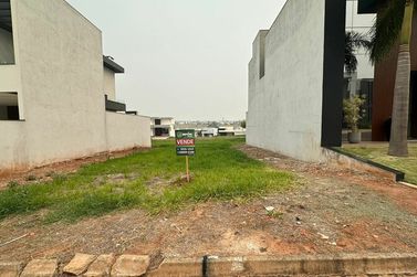 Terreno &agrave; venda - 243m&sup2; - Paysage Essenza Condom&iacute;nio