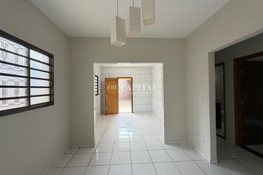 Casa para alugar - 133m&sup2; - Jardim Canad&aacute;