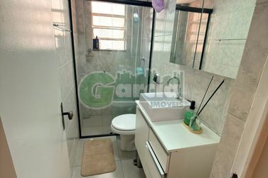 Apartamento &agrave; venda - 47m&sup2; - Zona III