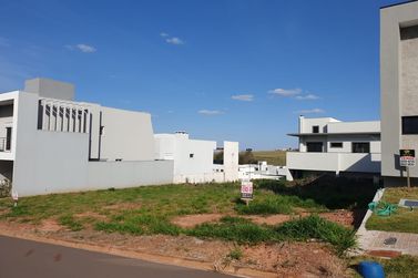 Terreno &agrave; venda - 259m&sup2; - Paysage Essenza Condom&iacute;nio