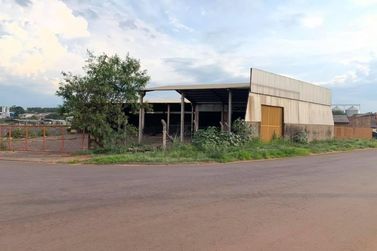 Sal&atilde;o Comercial para alugar - 4100m&sup2; - Parque Industrial 3A