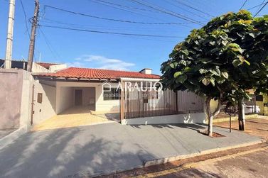 Casa &agrave; venda - 133m&sup2; - Jardim Los Angeles