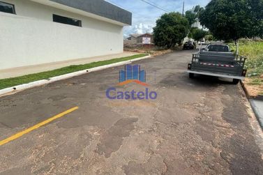 Terreno &agrave; venda - 380m&sup2; - Jardim Floren&ccedil;a