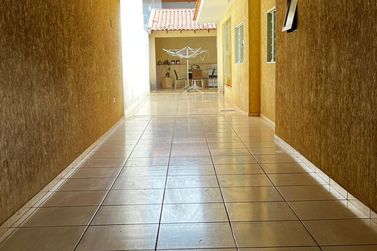 Casa para alugar - 241m&sup2; - Zona 1 A