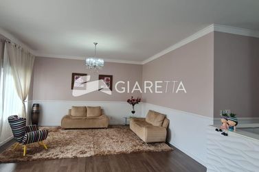 Casa &agrave; venda - 204m&sup2; - JARDIM PANCERA