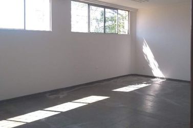Sala Comercial para alugar - 240m&sup2; - Zona II