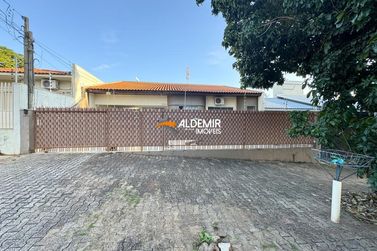 Casa &agrave; venda - 172m&sup2; - Zona I-A