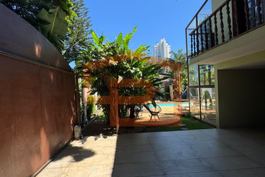 Casa &agrave; venda - 240m&sup2; - Centro