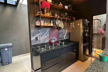 Casa &agrave; venda - 260m&sup2; - Jardim Belvedere