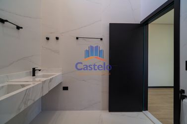 Casa para alugar - 144m&sup2; - ZONA III