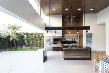 Casa &agrave; venda - 390m&sup2; - Zona I