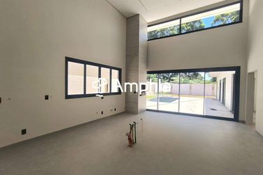 Casa &agrave; venda - 306m&sup2; - Tropical