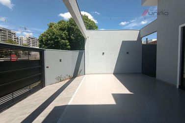 Casa &agrave; venda - 70m&sup2; - Jardim Caravelle