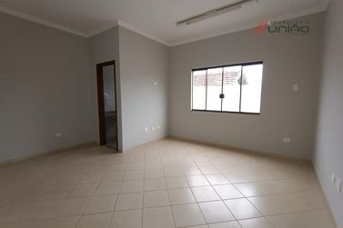 Sal&atilde;o Comercial para alugar - 600m&sup2; - Zona I