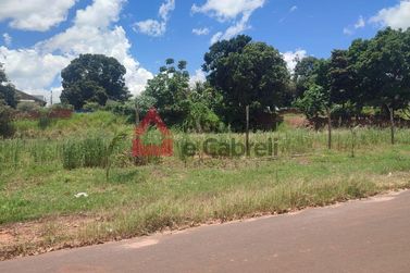 Terreno &agrave; venda - 600m&sup2; - Centro