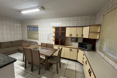 Casa &agrave; venda - 324m&sup2; - Zona VII