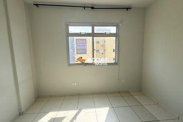 Apartamento para alugar - 33m&sup2; - Zona 3