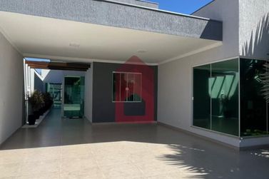 Casa &agrave; venda - 233m&sup2; - Jardim Tamoio
