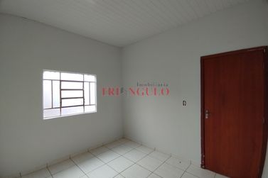 Casa para alugar - 111m&sup2; - JARDIM TROPICAL