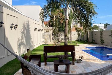 Casa &agrave; venda - 361m&sup2; - Jardim Europa