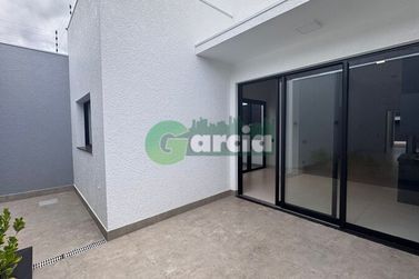 Casa &agrave; venda - 181m&sup2; - ZONA II
