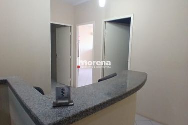 Sala Comercial para alugar - 140m&sup2; - Zona III