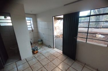 Casa &agrave; venda - 253m&sup2; - Conjunto Residencial Porto Belo