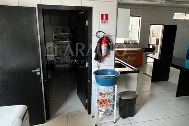 Sobrado &agrave; venda - 600m&sup2; - Centro