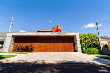 Sobrado &agrave; venda - 305m&sup2; - Zona VII