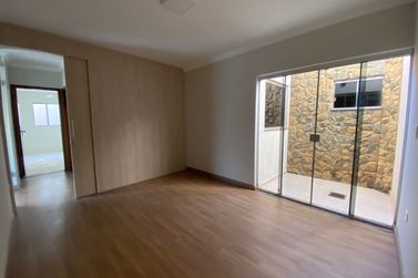 Casa &agrave; venda - 218m&sup2; - ZONA I-A